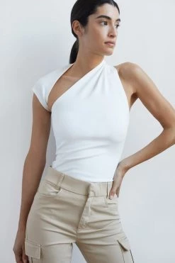 Marcella Manhattan Sleeveless Top New Arrivals